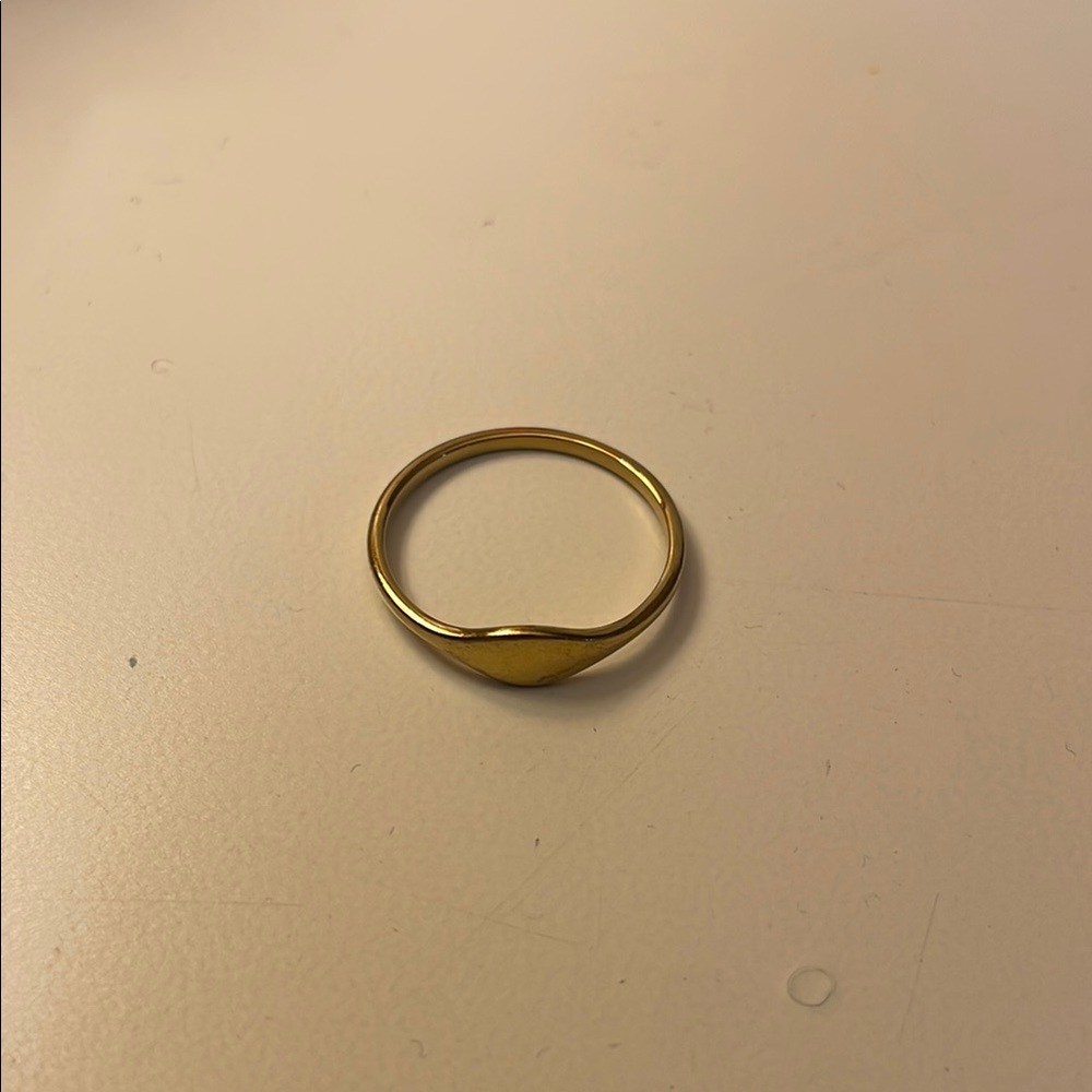 Classic Gold Ring